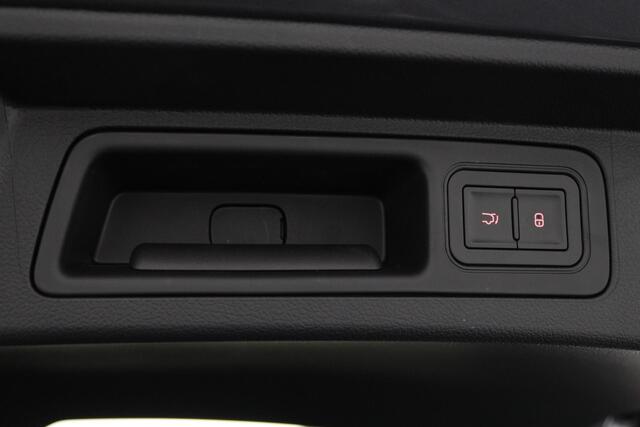 BYD Seal U Design 87 kWh Bijtellingsvriendelijk / zwart interieur / 500 km / stoelverwarming / Apple Carplay