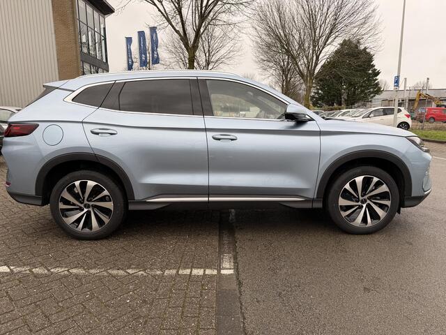 BYD Seal U 1.5 T DM-i Comfort 291pk 125km elektrisch 26,6kwh