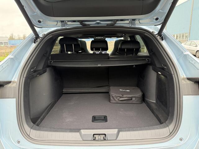 BYD Seal U 1.5 T DM-i Comfort 291pk 125km elektrisch 26,6kwh