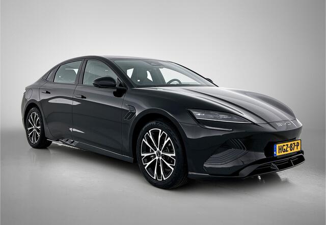 BYD Seal Comfort RWD 61.4 kWh | Full, Black | 460 KM WLTP | 18" LMV | Elektrische stoelen |