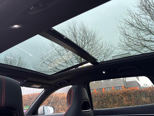 BYD Seal U 1.5 DM-i FWD Boost 1080 KM Rijbereik , Heads up display ,Plug in Hybride , Full Led, Leder.