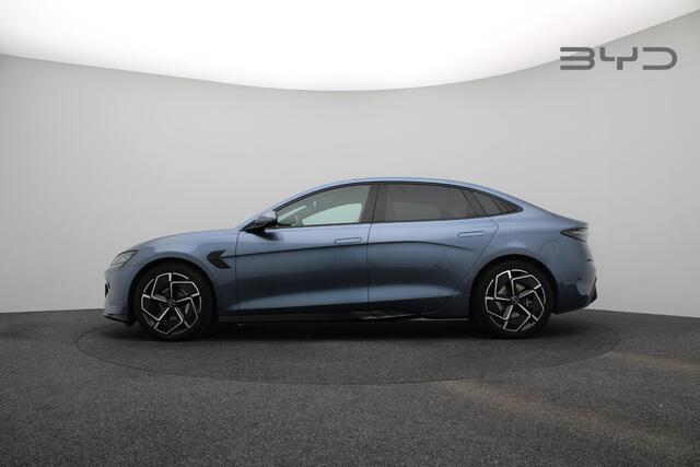 BYD Seal Excellence AWD 82.5 kWh (530PK) Heads up Display -19 inch- metallic lak - BYD Dealer