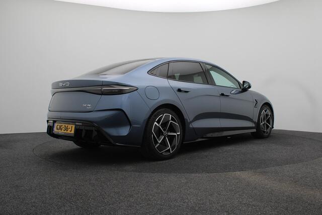 BYD Seal Excellence AWD 82.5 kWh (530PK) Heads up Display -19 inch- metallic lak - BYD Dealer