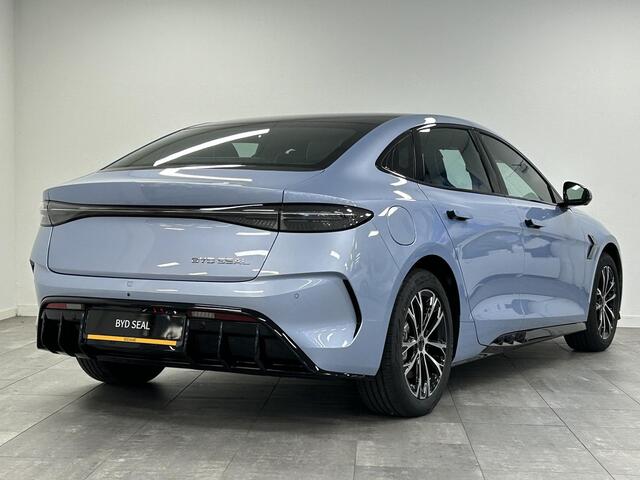BYD Seal Business RWD 61.4 kWh | Fiscaal aantrekkelijk & Laatste voorraadmodel in Ice Blue bij BYD Utrecht!