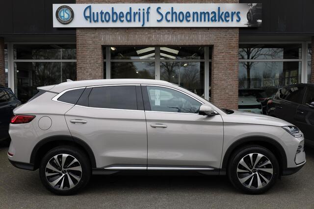 BYD Seal U 1.5 DM-i FWD Boost ZWART-LEER CARPLAY PANO 360-CAMERA STOELVENTILATIE STUUR/STOELVERW. HUD ADAPTIVE-CRUISE CLIMA NAVI 2XPDC 19''LMV ENZ ENZ!