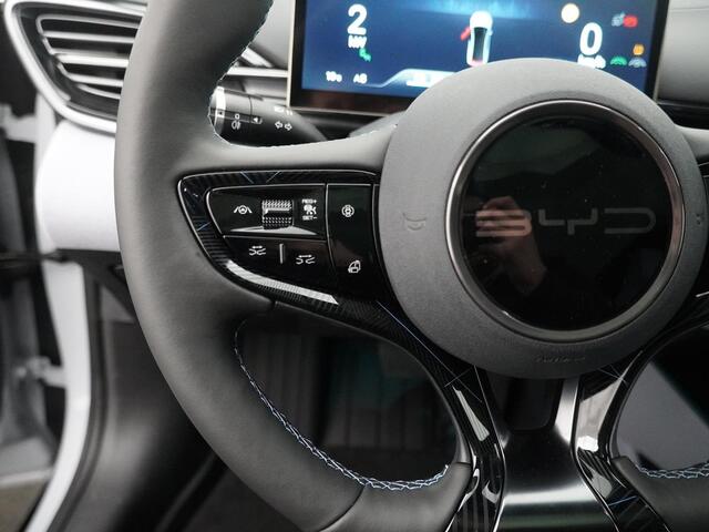 BYD Seal Excellence AWD 82.5 kWh VERWACHT | BYD SEAL Excellence AWD 83 kWh Navigatie|360 graden camera|520 km WLTP||Panoramadak|AWD|