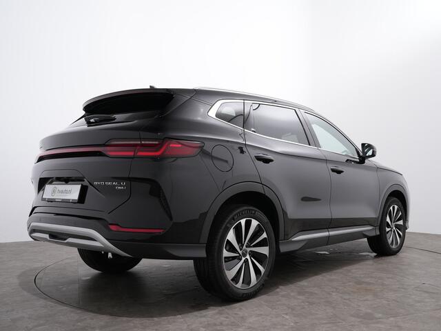 BYD Seal U 1.5 T DM-I 323PK AWD DESIGN | 1300 kg trekgewicht | Panoramadak | nieuw!