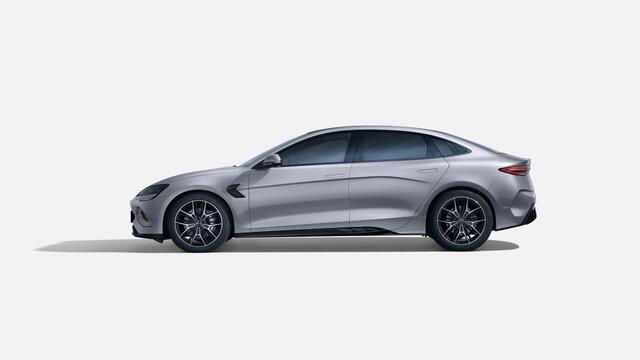 BYD Seal Business RWD 61.4 kWh NIEUW / 460 km / 1000 kg trekgewicht/ Apple Carplay en Android auto