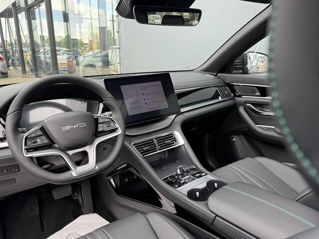 BYD Seal U BWJ 2025 Boost PHEV 18KWH 218 PK AUTOMAAT | PANO | LEDER | FULL LED | HEAD-UP DISPLAY | STOEL + STUURVERW. | STOELVERKOEL. | ADAPTIVE CRUISE | ELEKTR. STOELEN | ELEKTR. ACHTERKLEP | 360 CAMERA | CARPLAY + ANDROID | NAVI | CLIMA | LMV |
