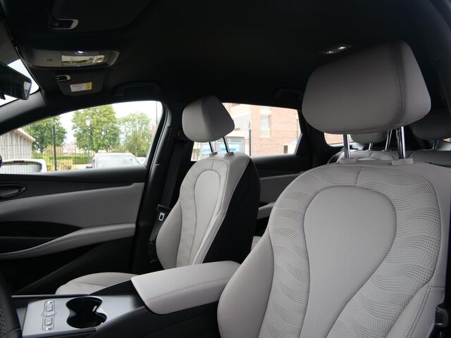 BYD Seal 6 Touring 1.5 DM-i Boost 184 Pk Automaat Navi / Apple Carplay / DAB / Camera