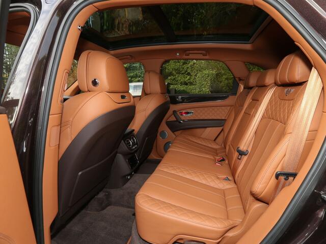 Bentley Bentayga Hybrid Mulliner Centenary Edition