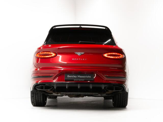 Bentley Bentayga V8 First Edition | Black Specification | Carbon Ceramic Brakes