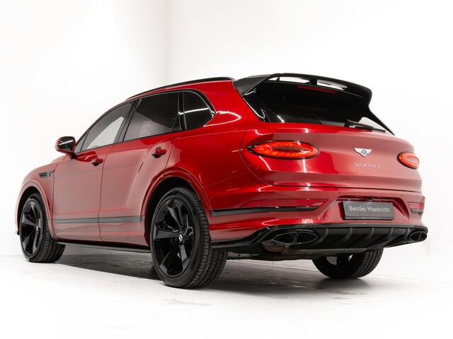 Bentley Bentayga V8 First Edition | Black Specification | Carbon Ceramic Brakes