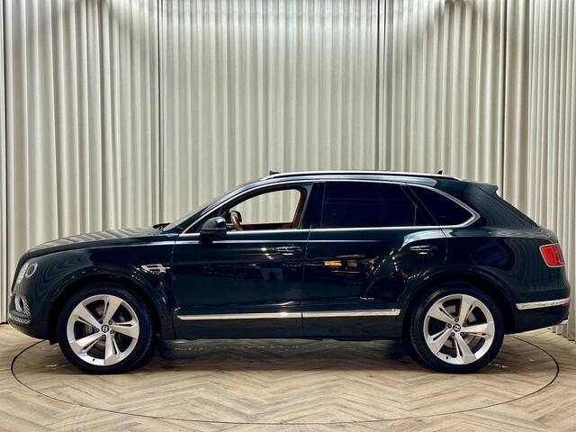 Bentley Bentayga 6.0 W12 608 PK 4-Seats / Entertainment / Massage / Nightvision / NAIM HiFi / Full Option