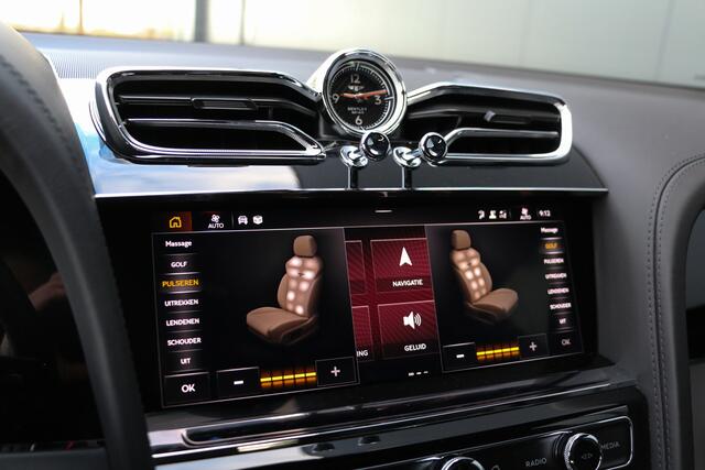 Bentley Bentayga 3.0 V6 462PK Hybrid | NL Auto | Massage + Ventilatie | Nachtzicht | 360 Cam | ACC | Head Up | Lane & Side Assist | Pano | Isolatieglas | Keyless Entry | 22" | Stuurverwarming | Softclose | ¤257.863,- | Apple Carplay | Memory | Led | Mulliner | Touring Pak
