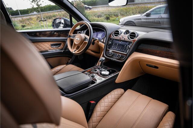 Bentley Bentayga 6.0 W12 First Edition - Panorama | NAIM | Massage | Stoelkoeling | Elek. Trekhaak
