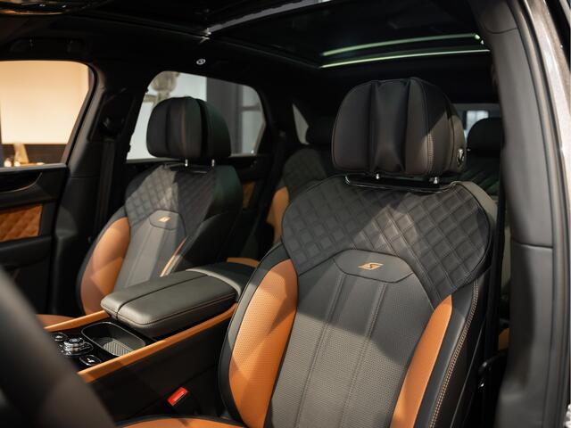 Bentley Bentayga V8 S Keramisch Mulliner Pakket 4.0 V8 S Touring Pakket Pano Sport Uitlaat