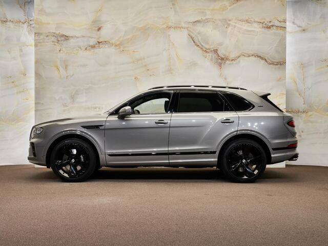 Bentley Bentayga 4.0 V8 First Edition, NL-auto, Naim, pano, 22", HUD, memory, massage, stl.ventilatie, keyless, ACC, privacy, nachtzicht, dynamic ride, NP312k