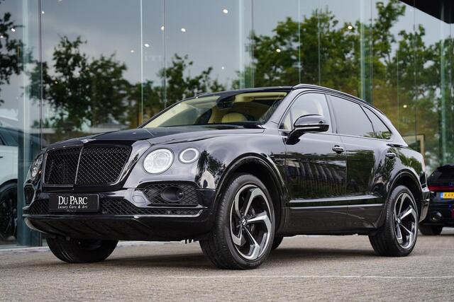 Bentley Bentayga 4.0 V8 / Beige Leder / NAIM