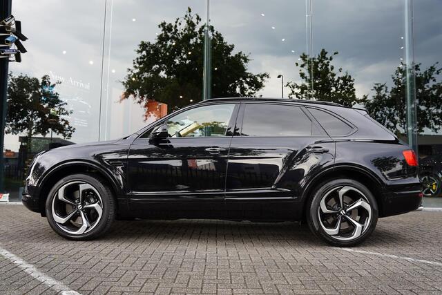 Bentley Bentayga 4.0 V8 / Beige Leder / NAIM