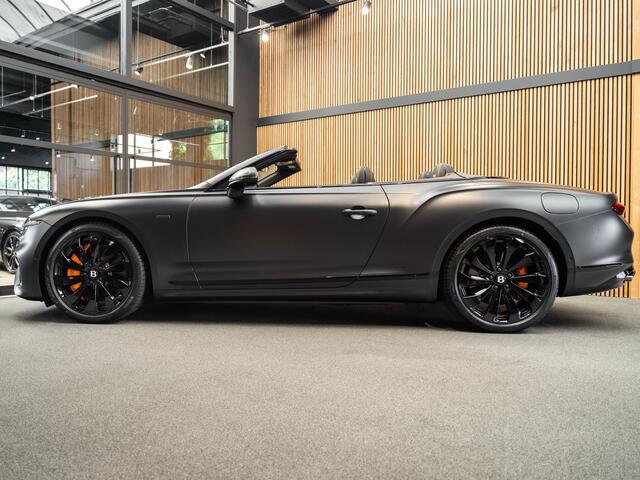 Bentley CONTINENTAL GTC V8 Hybrid Black Edition 1 of 120 4.0 V8 Hybrid Black Edition