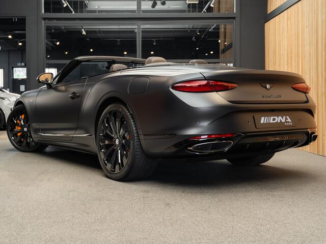 Bentley CONTINENTAL GTC V8 Hybrid Black Edition 1 of 120 4.0 V8 Hybrid Black Edition