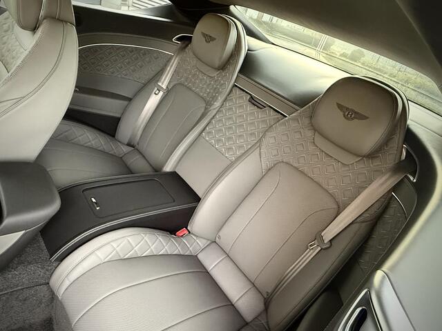 Bentley CONTINENTAL GT NAIM/Massage/Sofclose/Rotating Screen 4.0 V8