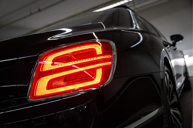 Bentley Flying Spur V8 Azure |Piano Linen Veneer|Rotating Display|NAIM