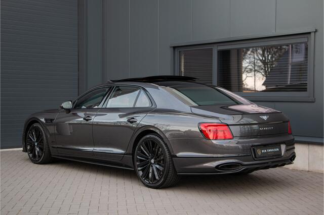 Bentley Flying Spur 6.0 W12 635PK | NL AUTO | BTW | Naim | Mulliner |Carbon | Head Up | Massage | Rear Entertainment | Ventilatie Stoelen | Stuurverwarming | Pano | Lane & Side Assist | ACC | Nachtzicht | Isolatieglas | Matrix | Black Pack | Bentley Rotating Display |22" Spe
