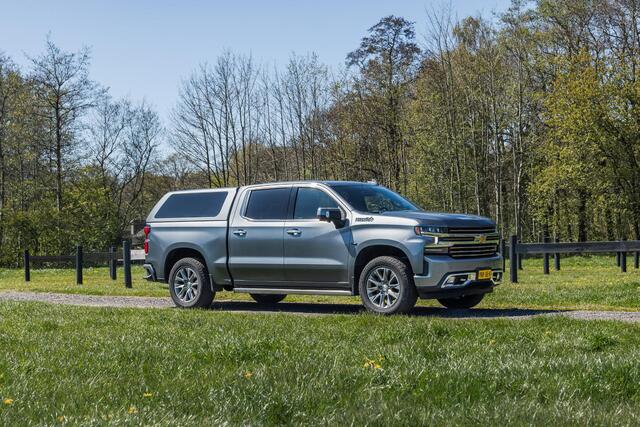 Chevrolet PICK UP Cheyenne high country 6.2V8 High Coutry