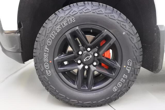 Chevrolet SILVERADO Z71 5.3 V8 Trailboss