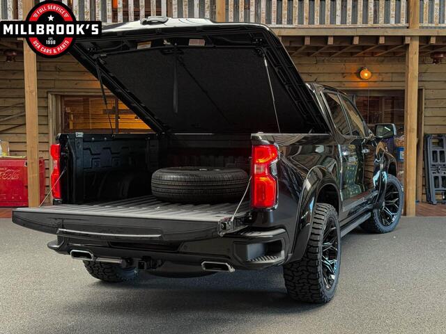 Chevrolet SILVERADO USA High Country 6.2 V8 420 PK uit voorraad leverbaar BPM VRIJ