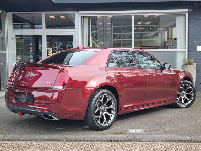 Chrysler 300C 3.6 V6 Bourgundy / LEDER / STOELVERW. / BEATS AUDIO / CLIMA /