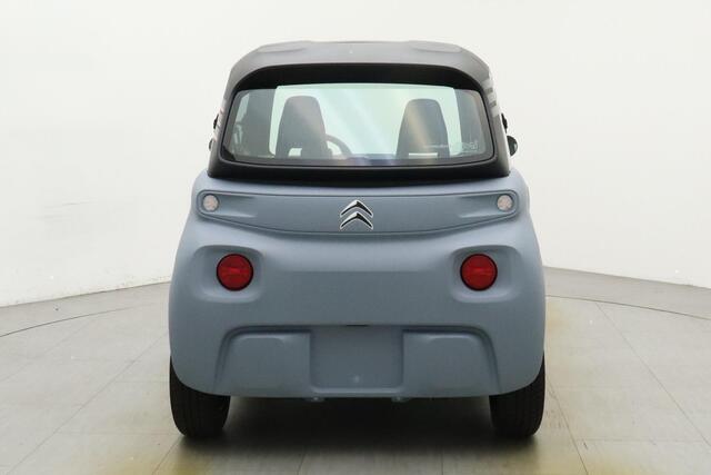 Citroen AMI AMI Orange Citroën AMI AMI Orange VERGELIJKBAAR OPEL ROCKS | Rijden vanaf 16 jaar | 100% elektrisch | 75km rijbereik | Beperkt beschikbaar, reserveer nu!|