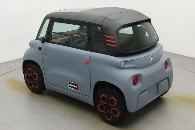 Citroen AMI AMI Orange Citroën AMI AMI Orange VERGELIJKBAAR OPEL ROCKS | Rijden vanaf 16 jaar | 100% elektrisch | 75km rijbereik | Beperkt beschikbaar, reserveer nu!|