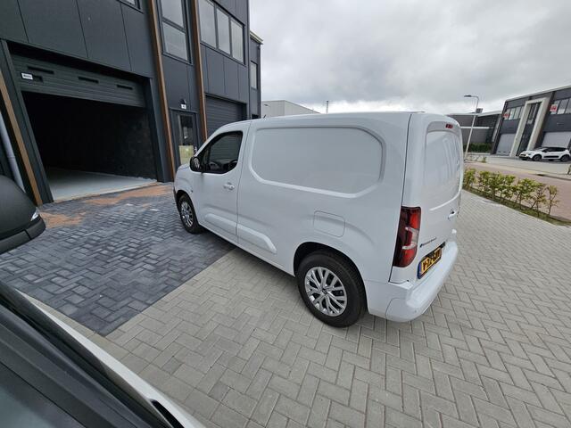 Citroen BERLINGO ë-Berlingo 136 L1 50 kWh Startende ondernemer? Welkom! 4 x uit voorraad leverbaar!