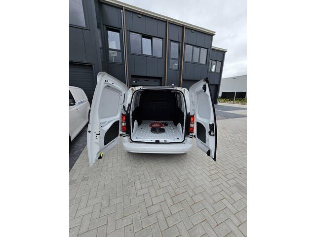 Citroen BERLINGO ë-Berlingo 136 L1 50 kWh Startende ondernemer? Welkom! 4 x uit voorraad leverbaar!