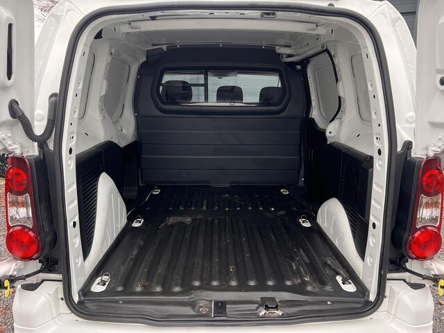 Citroen BERLINGO 1.6 BlueHDI 75 Business 3-Zits,1e Eigenaar,Navi,Clima,Camera,Cruise,Bluetooth,PDC V+A,N.A.P.,APK tot 03-2025
