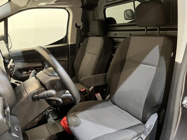 Citroen BERLINGO ë-Berlingo Club 50 kWh / 100% elektrisch !! / Airco / Cruise Control / CarPlay / Camera / Navigatie / Trekhaak / 19.300 KM !!