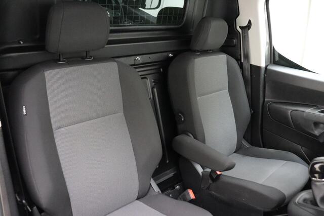 Citroen BERLINGO 1.5 BlueHDI Driver XL 100 PK | Handgeschakeld | Camera | Trekhaak | Betimmering | Climate Control | Cruise Control | Mirror Screen | Bluetooth | 1e eigenaar