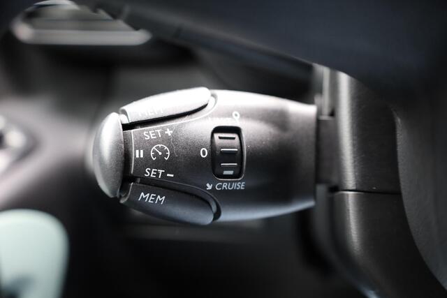 Citroen BERLINGO 1.2 PureTech 5-PERSOONS CRUISE VERKEERSBORD/RIJBAANDETECTIE