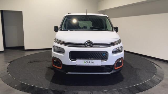 Citroen BERLINGO ë-Berlingo Shine 50 kWh | 7 PERSOONS! | 11 kw 3-fase lader | Park assist pakket | SoH (batterijcheck) 100 % score!