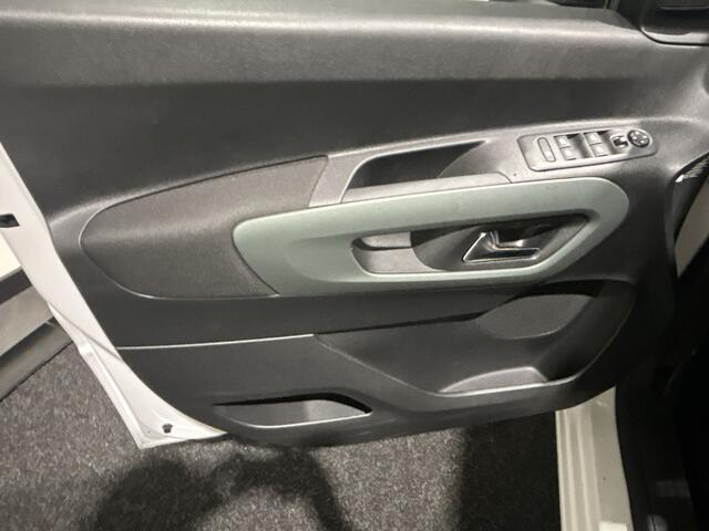 Citroen BERLINGO ë-Berlingo Shine 50 kWh | 7 PERSOONS! | 11 kw 3-fase lader | Park assist pakket | SoH (batterijcheck) 100 % score!