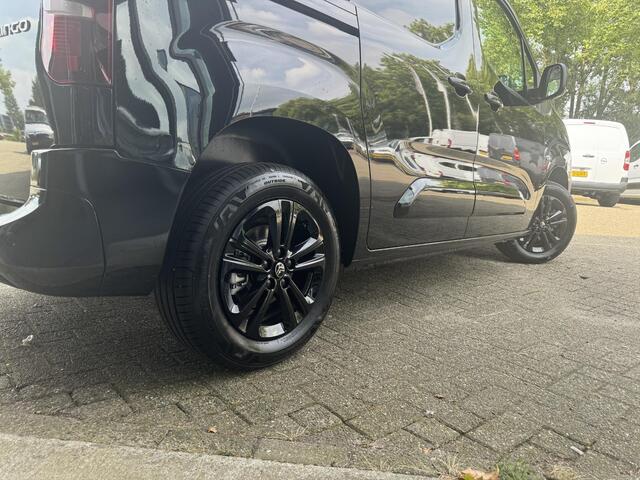 Citroen BERLINGO GB L1 1.5 BlueHDi 130pk EAT8 AUTOMAAT | Houten afwerking laadruimte | Multimedia | Carplay | Achteruitrijcamera | Parkeersensoren achter | Keyless Entry | Climate control | Exterieur pakket | 16 inch zwarte velgen | Reservewiel | Trekhaak voorbereiding