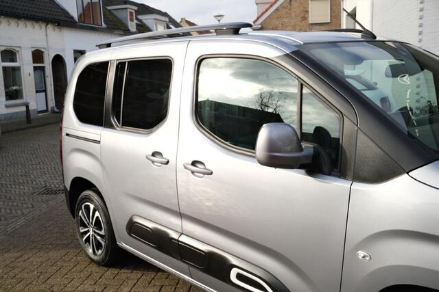 Citroen BERLINGO PT 110 Shine Modutop Panoramadak | Camera | HUD | Navi | PDC v+a