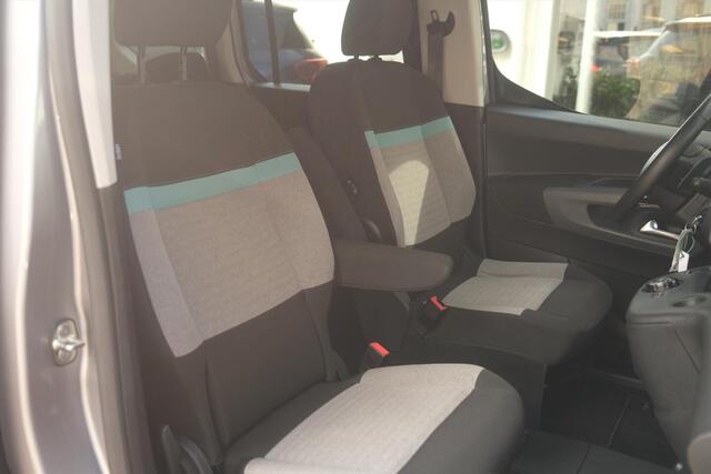Citroen BERLINGO PT 130 EAT8 AUTOMAAT Shine | Navi | Camera | 16" lmv |