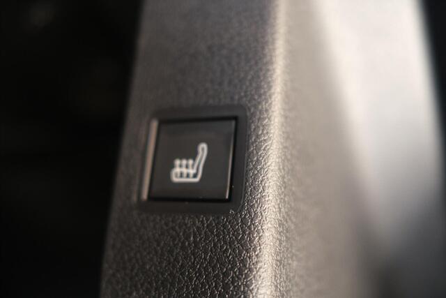 Citroen BERLINGO PT 130 EAT8 AUTOMAAT Shine | Navi | Camera | 16" lmv |