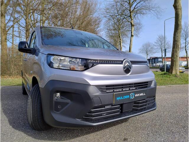 Citroen BERLINGO L1 1.5 BlueHDi 130pk EAT8 | 8-traps automaat | Houten afwerking laadruimte | Multimedia | Apple Carplay | Android Auto | NAVI | Achteruitrijcamera | Parkeersensoren achter | Bestuurdersstoel comfort | Keyless Entry | Climate control | 16 inch zwarte velge