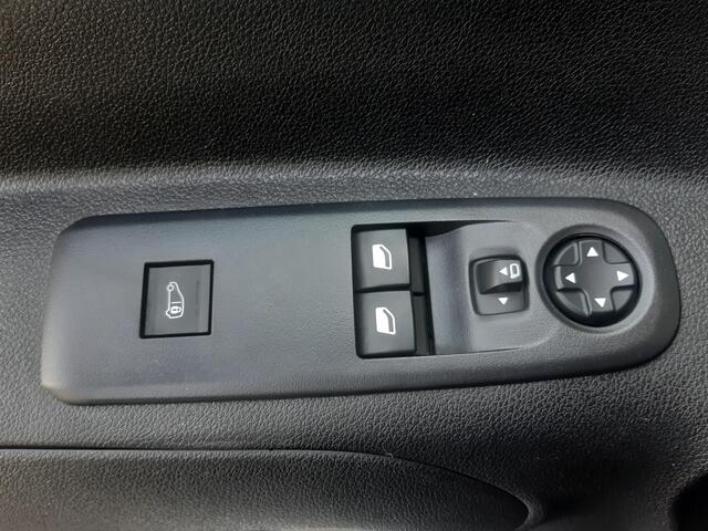 Citroen BERLINGO e-Berlingo /Opel Combo-e Enjoy Edition 50 kWh WLTP 275Km Airco Cruise control Camera