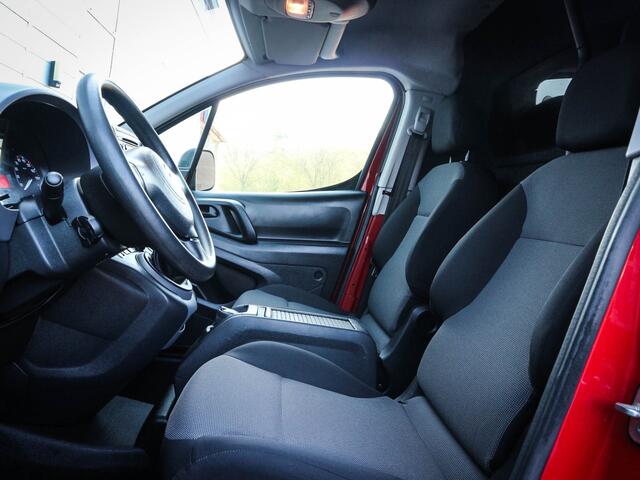 Citroen BERLINGO 1.6 BlueHDI 75 Club | Airco | Navi | Cruise | Trekhaak |